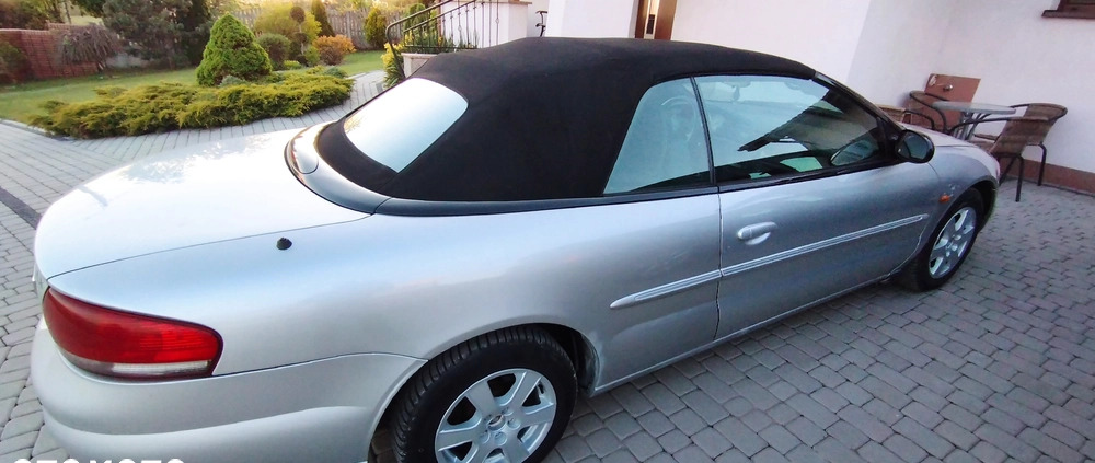 Chrysler Sebring cena 12900 przebieg: 148852, rok produkcji 2004 z Kielce małe 154